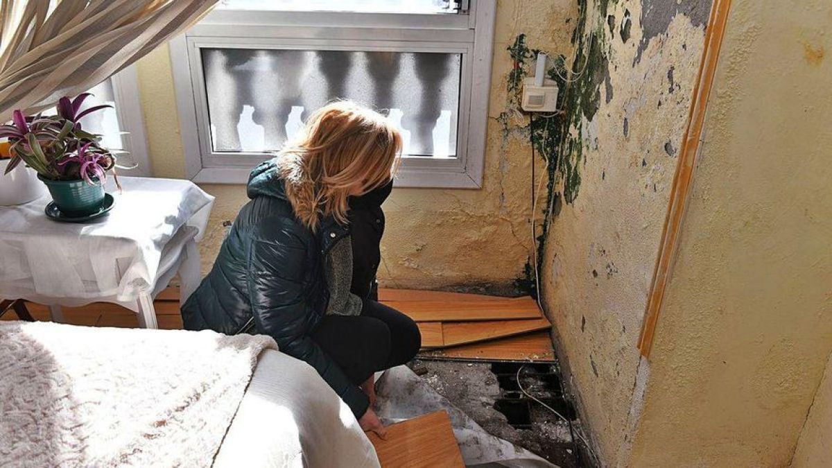 Denunciar filtraciones desde el piso superior: pasos legales